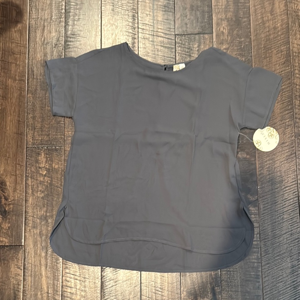 Misia Charcoal Short Sleeve Women's Top